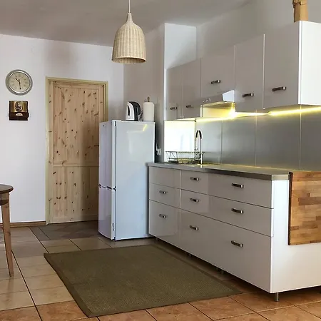 Apartman Pod Kasztanami - *